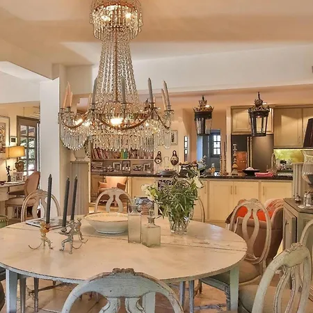 Holiday home Stylish Izza Splendid View, Heated Pool
